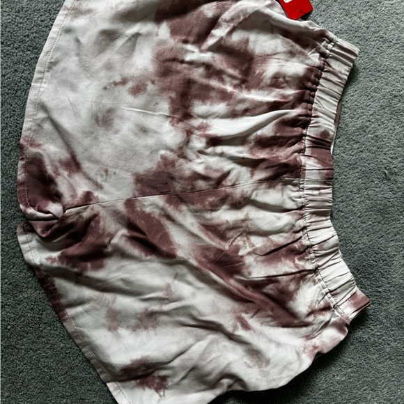 Ladies tie dyed shorts. - Picture 4 of 4